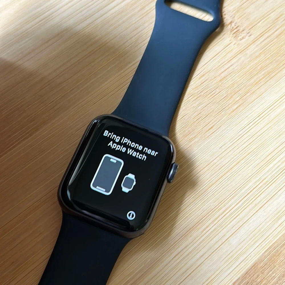 Apple Watch Series 5 40MM Space Gray Aluminum Case With Black Sport Band